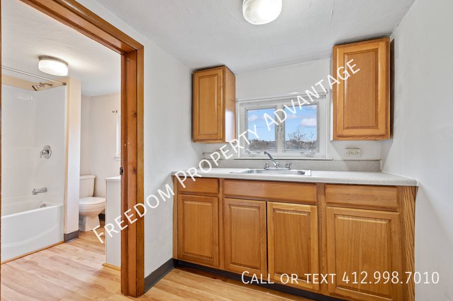 Apartment for rent at 2047 Redrose Ave #2, Pittsburgh, PA 15210