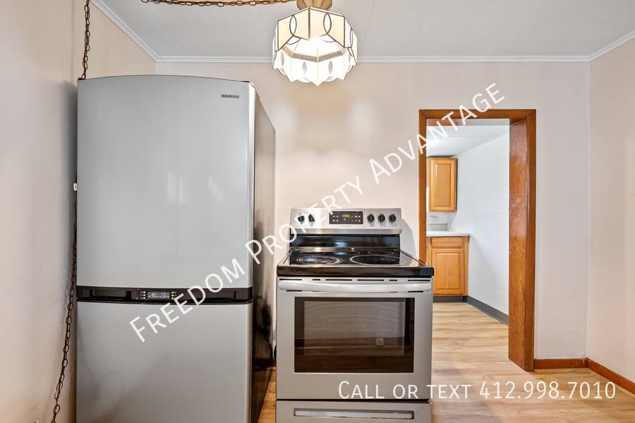 Apartment for rent at 2047 Redrose Ave #2, Pittsburgh, PA 15210