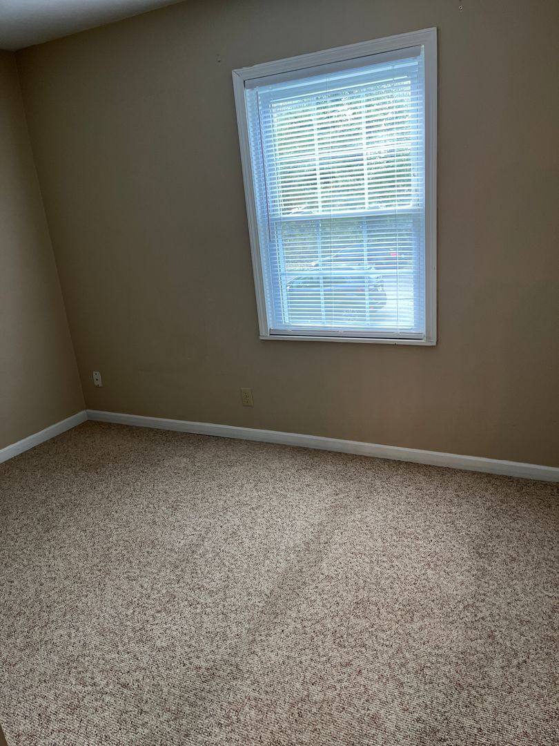 Apartment for rent at 1601 E Fort Wayne St #5, Warsaw, IN 46580