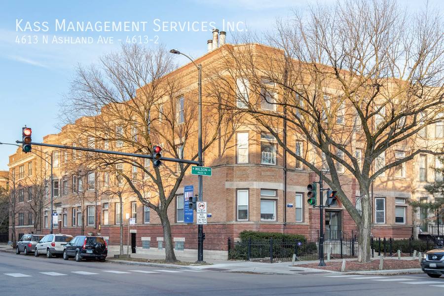 Apartment for rent at 4613 N Ashland Ave #2, Chicago, IL 60640
