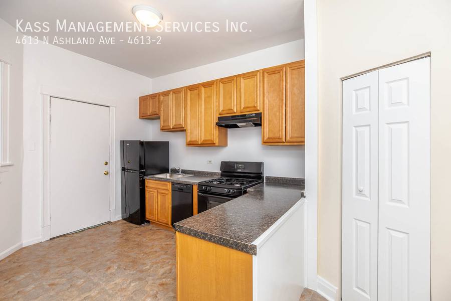 Apartment for rent at 4613 N Ashland Ave #2, Chicago, IL 60640