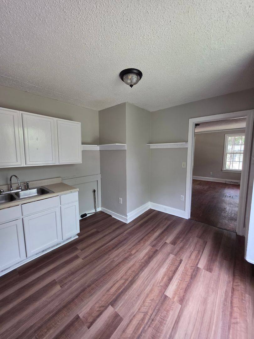 House for rent at 1407 Jerome Dr, Columbia, SC 29203