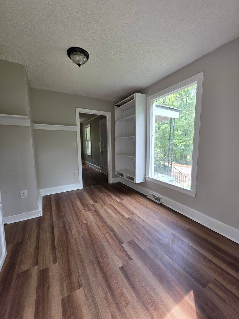 House for rent at 1407 Jerome Dr, Columbia, SC 29203