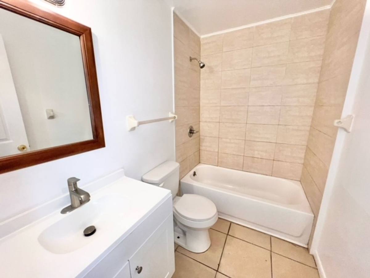 Apartment for rent at 501 W Ohio Ave, Deland, FL 32720