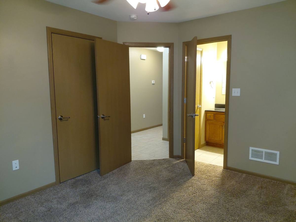 Apartment for rent at 609 611 Mission St, Saint Marys, KS 66536