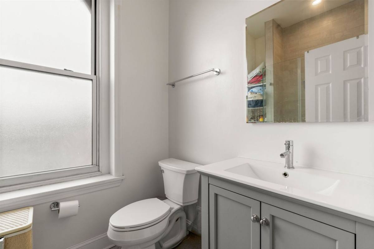 Apartment for rent at 1001 Pine St, Philadelphia, PA 19107