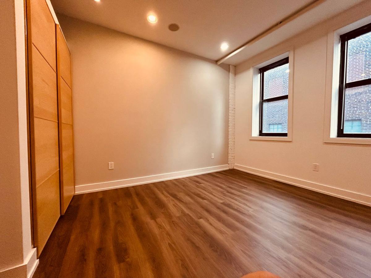 Apartment for rent at 1210 Chestnut St, Philadelphia, PA 19107