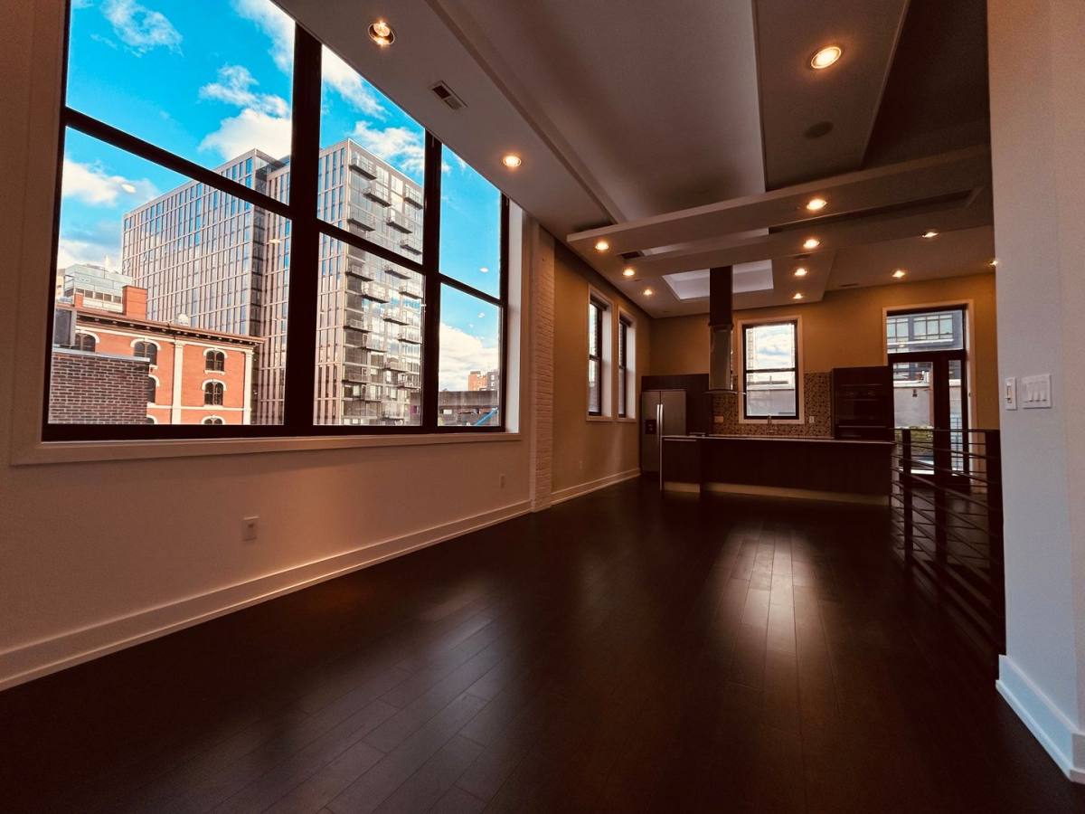 Apartment for rent at 1210 Chestnut St, Philadelphia, PA 19107
