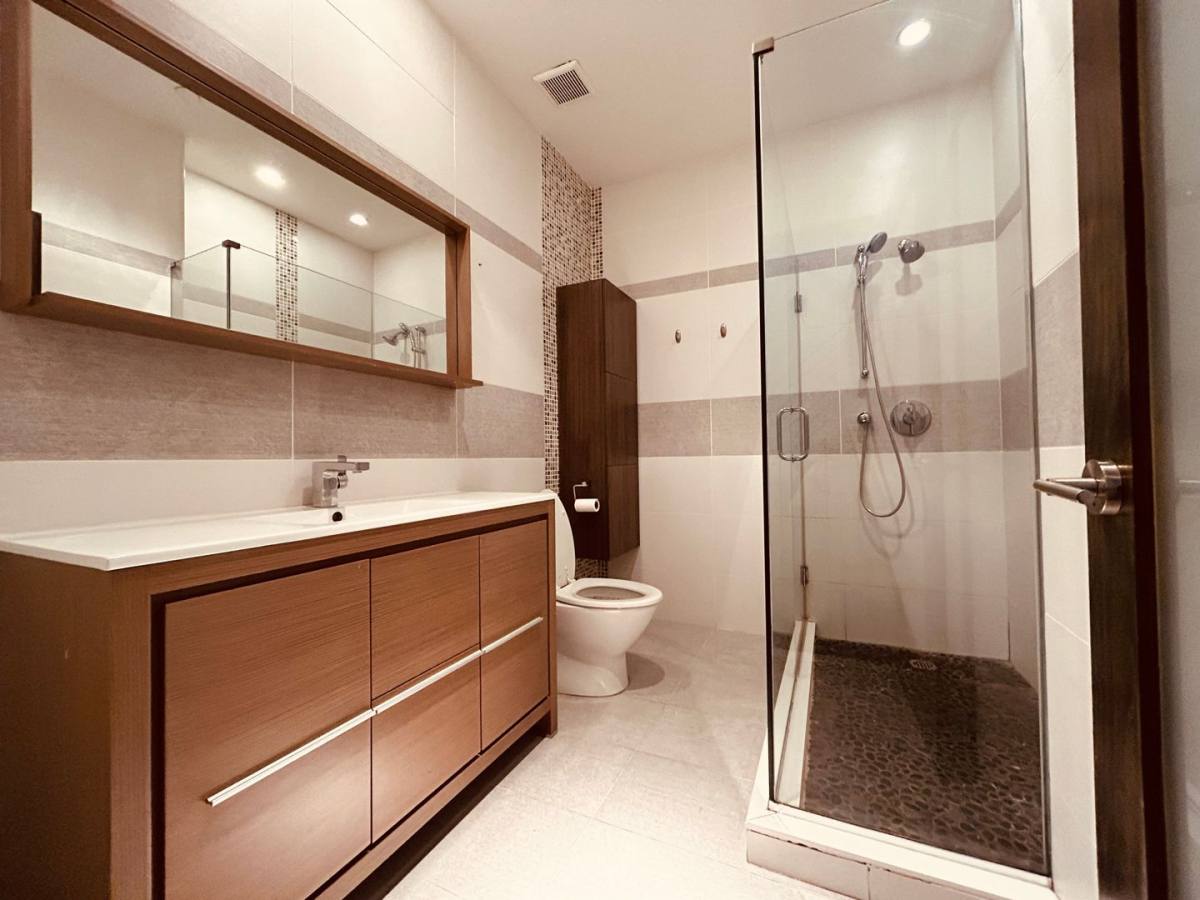 Apartment for rent at 1210 Chestnut St, Philadelphia, PA 19107
