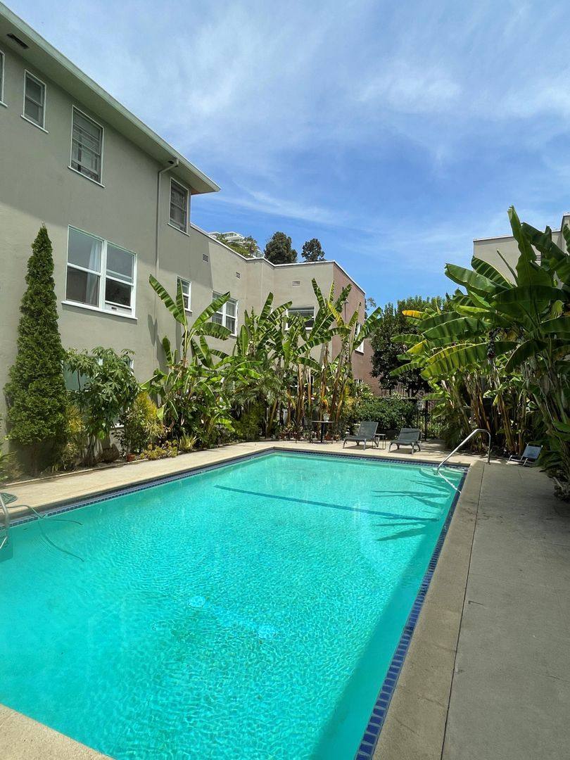 Apartment for rent at 8017 Selma Ave, Los Angeles, CA 90046