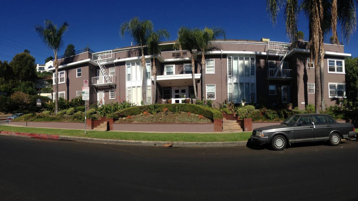 Apartment for rent at 8017 Selma Ave, Los Angeles, CA 90046
