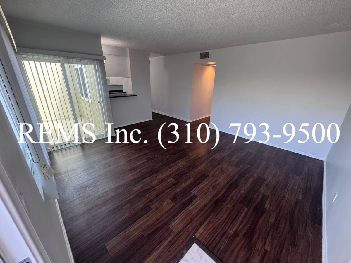 Apartment for rent at 710 S Fir Ave, Inglewood, CA 90301