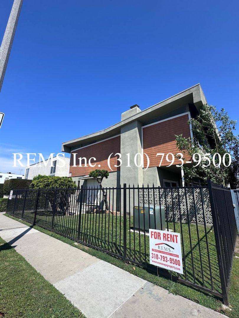 Apartment for rent at 710 S Fir Ave, Inglewood, CA 90301