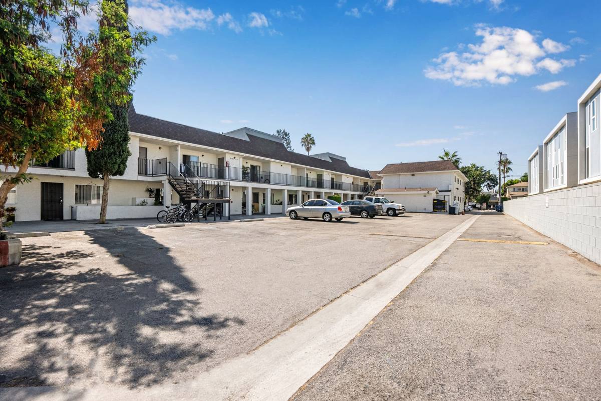 Apartment for rent at 5724 Fair Ave, North Hollywood, CA 91601