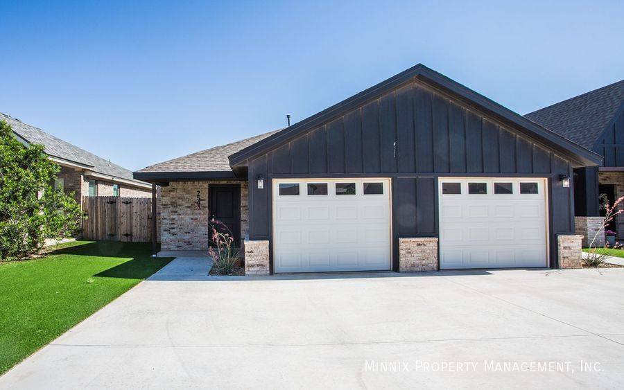 Townhouse for rent at 2544 138th St, Lubbock, TX 79423