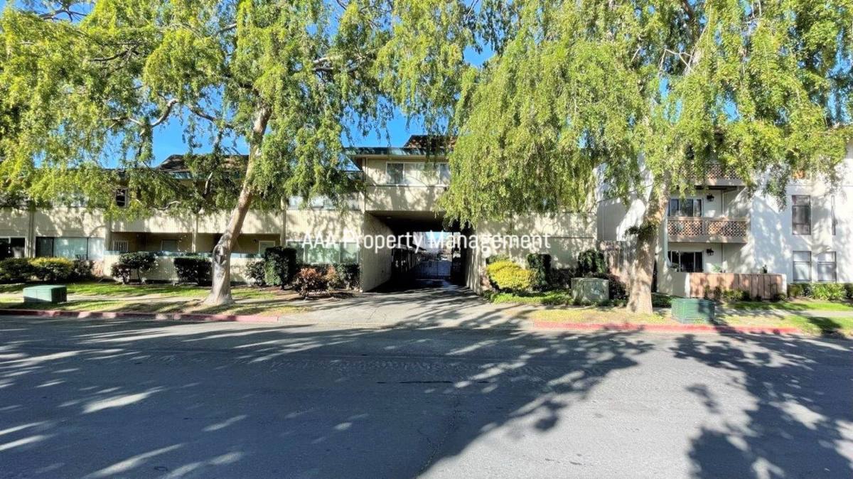 Condo for rent at 1731 Ellis St, Concord, CA 94520