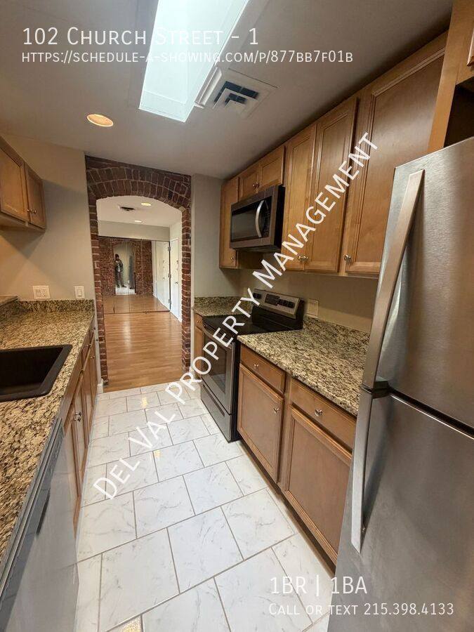 Apartment for rent at 102 Church St #1, Philadelphia, PA 19106