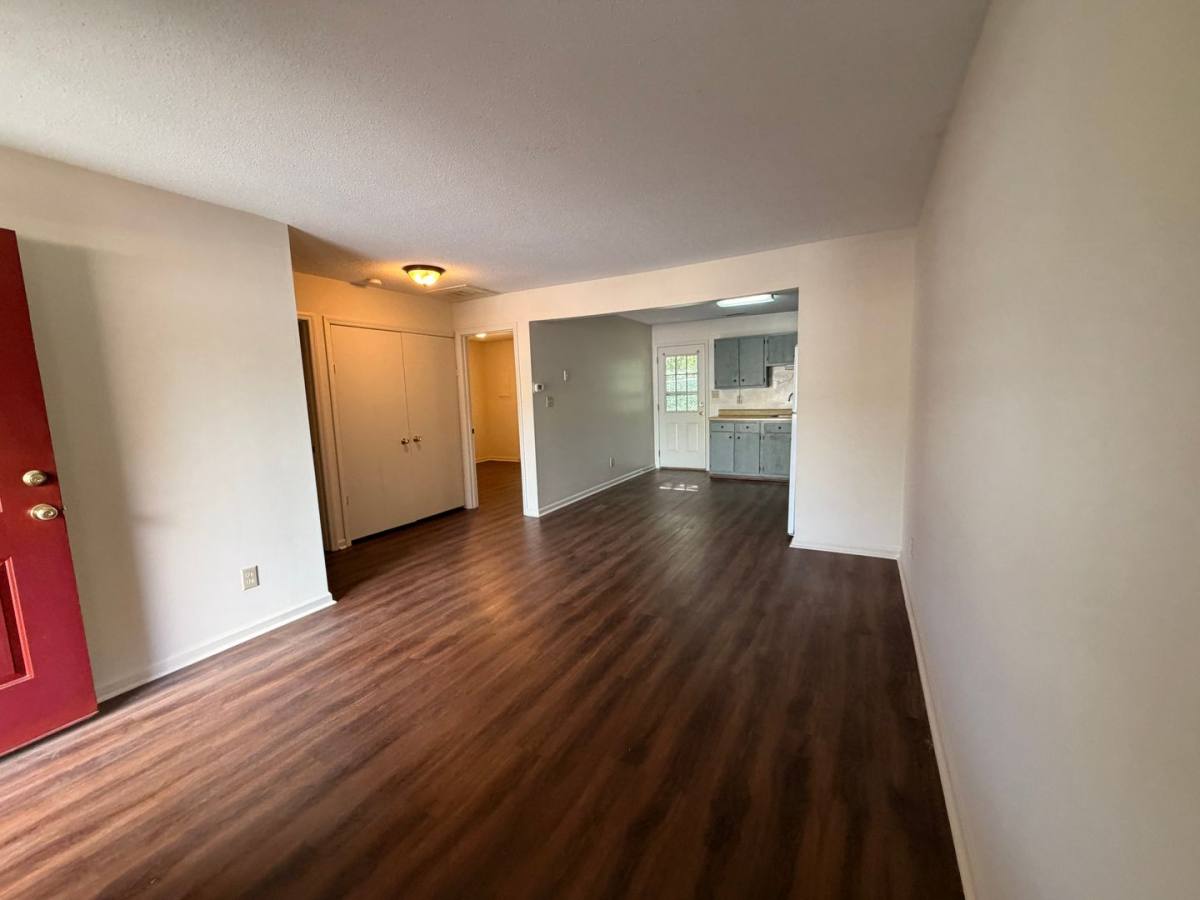 Apartment for rent at 3020 A-F Sherrill Ave, Jamestown, NC 27282