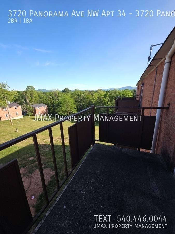 Apartment for rent at 3720 Panorama Ave NW #34, Roanoke, VA 24017