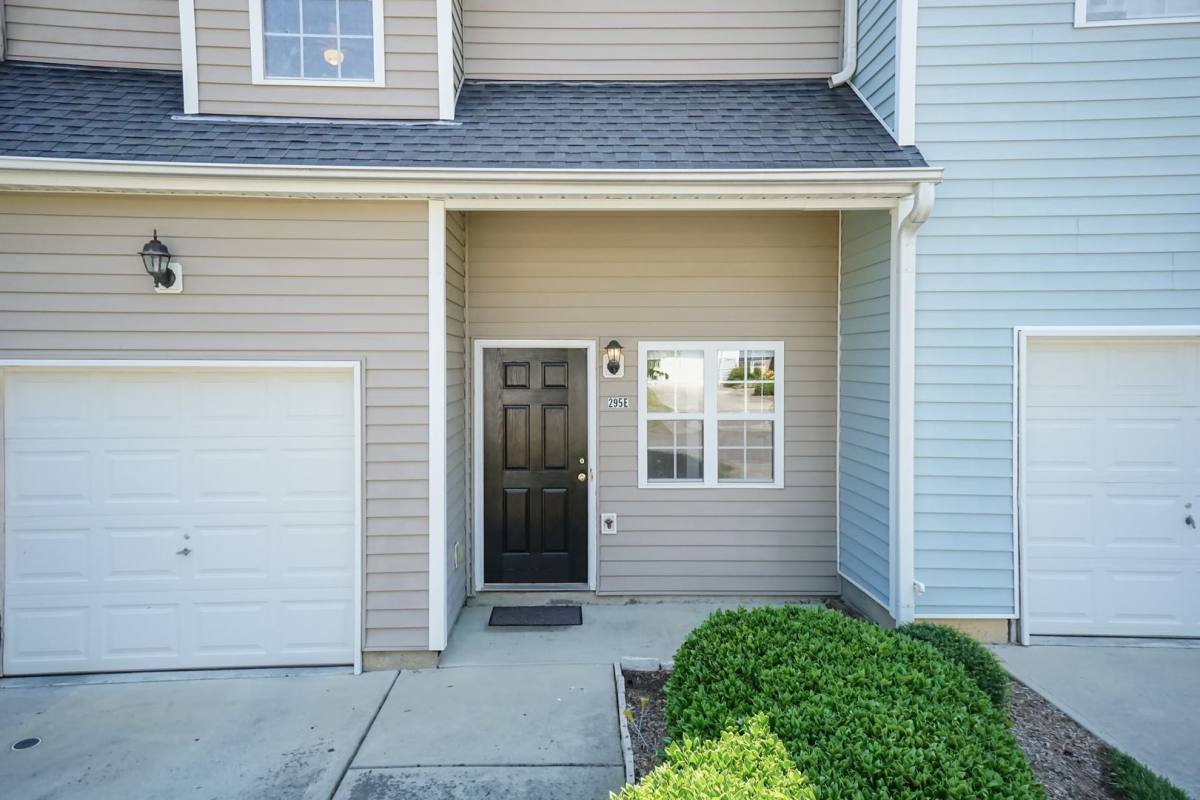 House for rent at 295 Plaza Dr, Chapel Hill, NC 27517