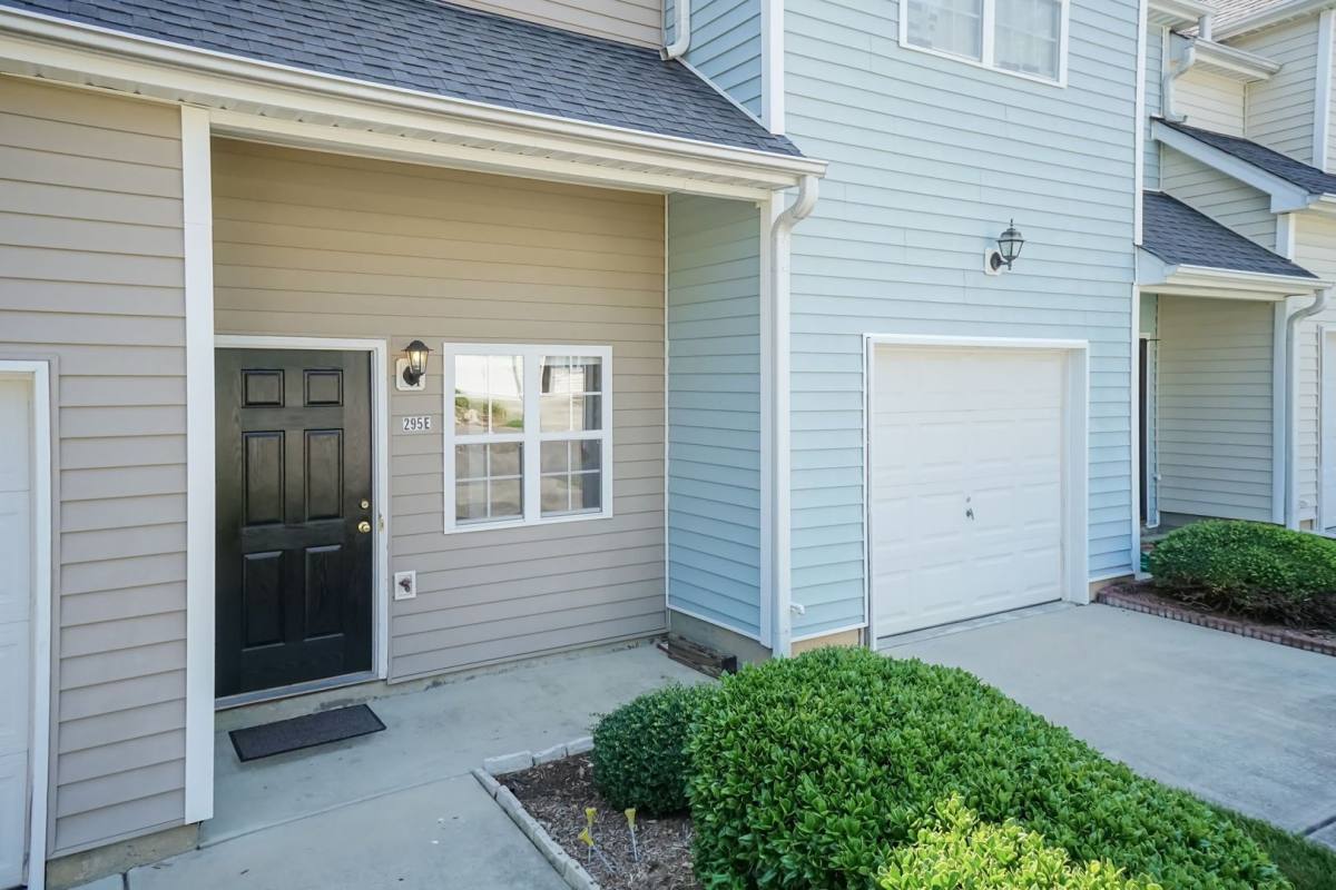 House for rent at 295 Plaza Dr, Chapel Hill, NC 27517