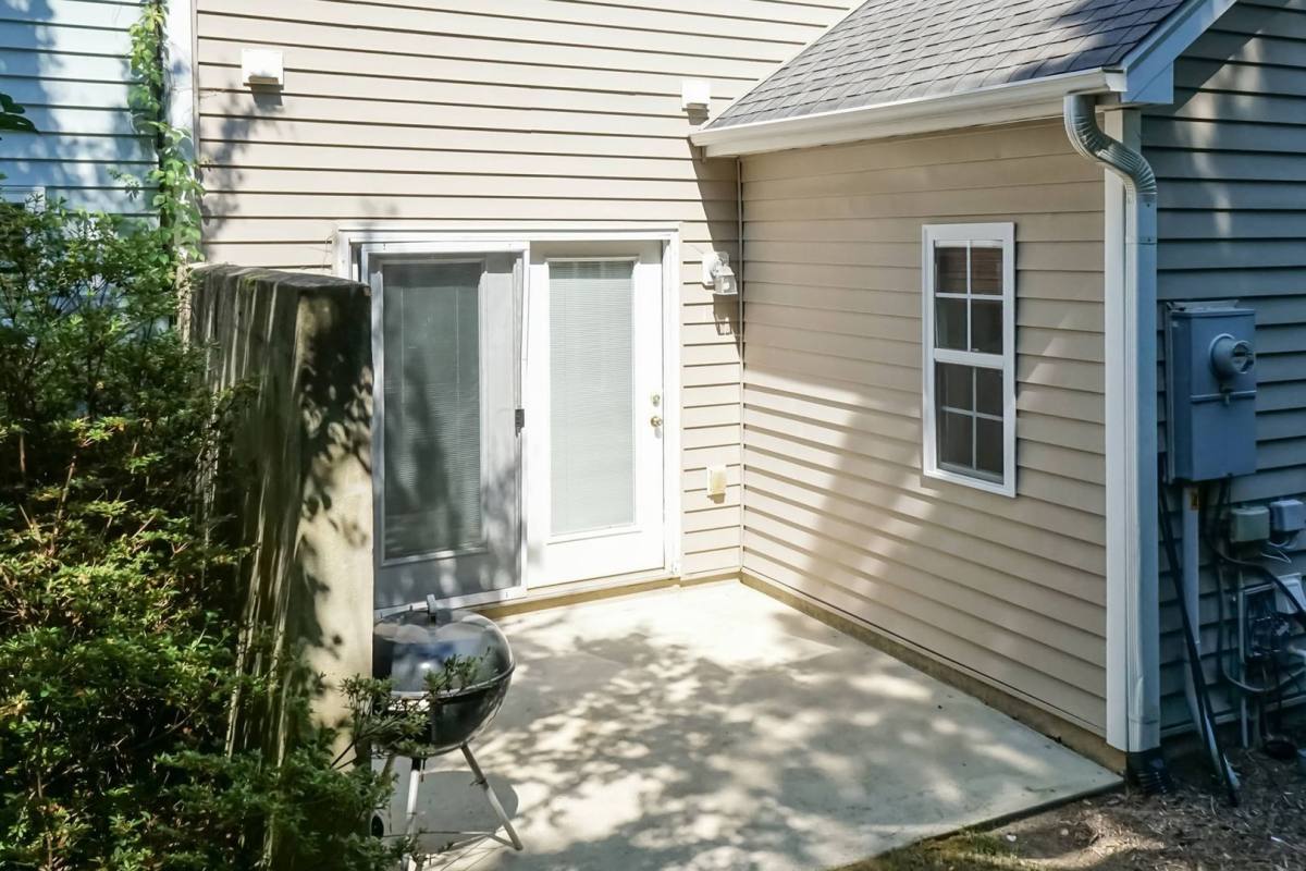 House for rent at 295 Plaza Dr, Chapel Hill, NC 27517