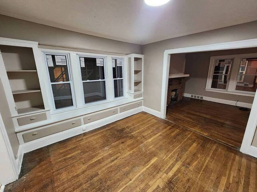 Apartment for rent at 3658 E 143rd St #1, Cleveland, OH 44120