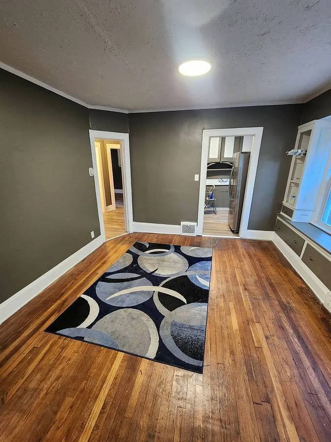 Apartment for rent at 3658 E 143rd St #1, Cleveland, OH 44120