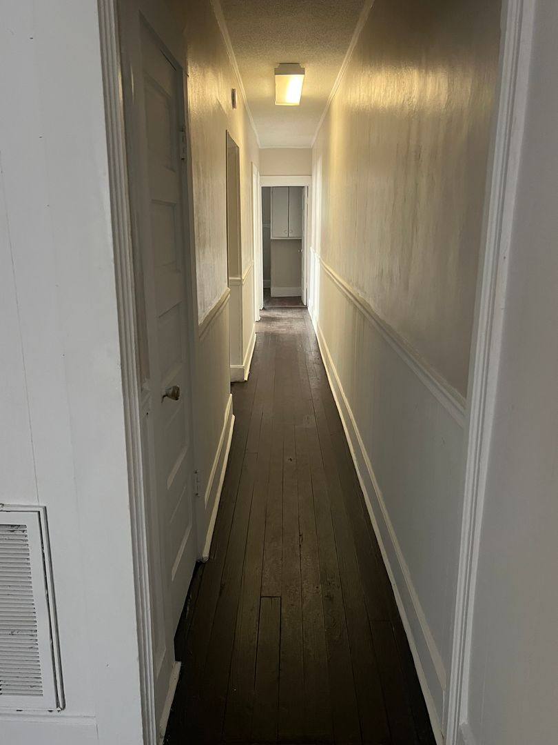 Apartment for rent at 216 W Magnolia St, Fitzgerald, GA 31750