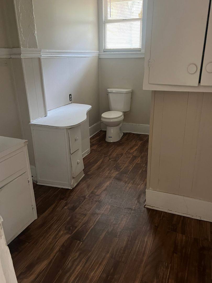 Apartment for rent at 216 W Magnolia St, Fitzgerald, GA 31750