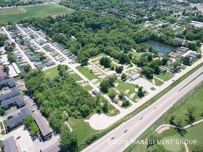 Apartment for rent at 38 Melissa Dr #M38, Bloomington, IL 61704