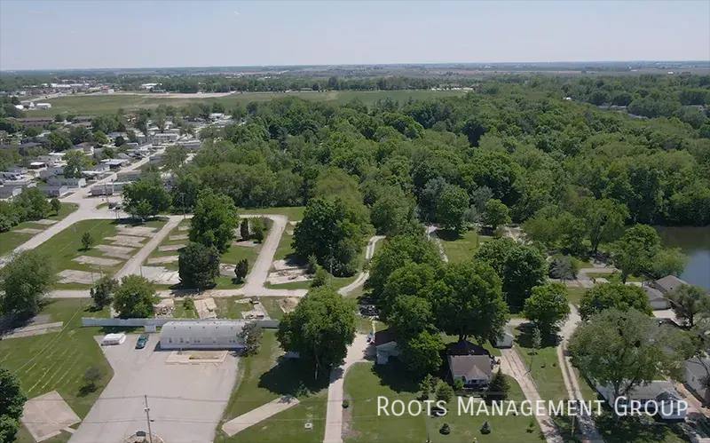 Apartment for rent at 38 Melissa Dr #M38, Bloomington, IL 61704