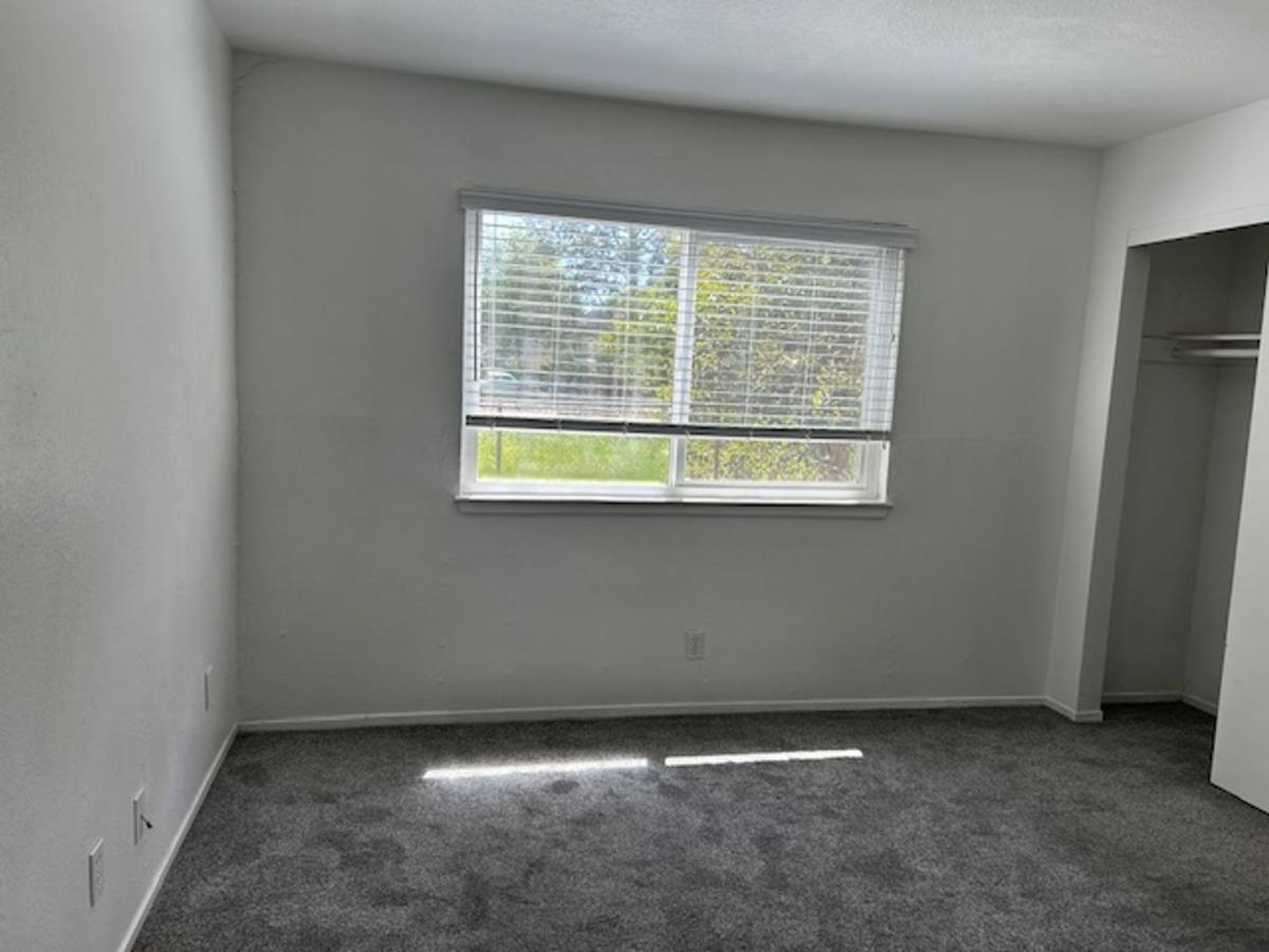 Apartment for rent at 925 Civic Center Dr, Rohnert Park, CA 94928