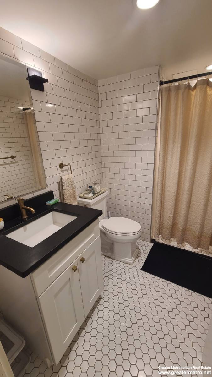 Apartment for rent at 280 N St #6, Boston, MA 02109