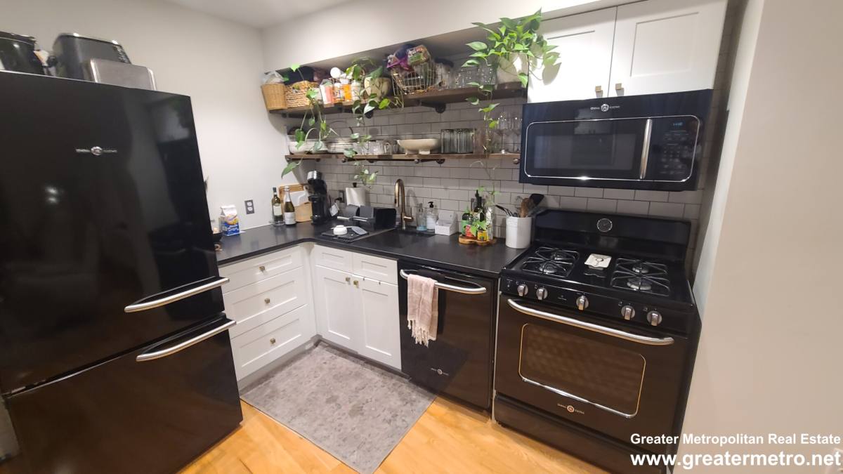 Apartment for rent at 280 N St #6, Boston, MA 02109