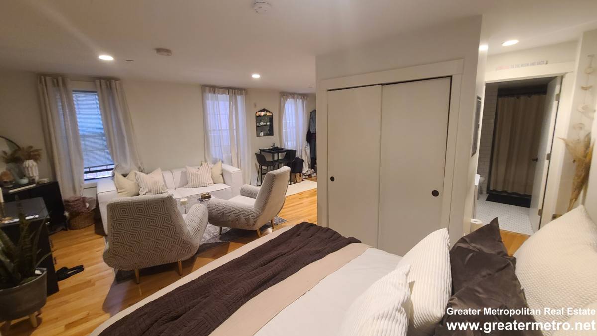 Apartment for rent at 280 N St #6, Boston, MA 02109