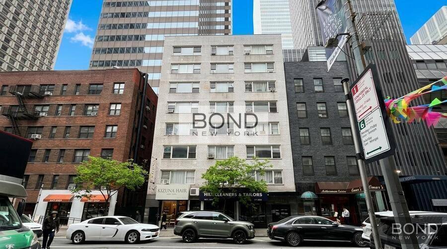 Apartment for rent at 160 E 55th St #8, New York, NY 10022
