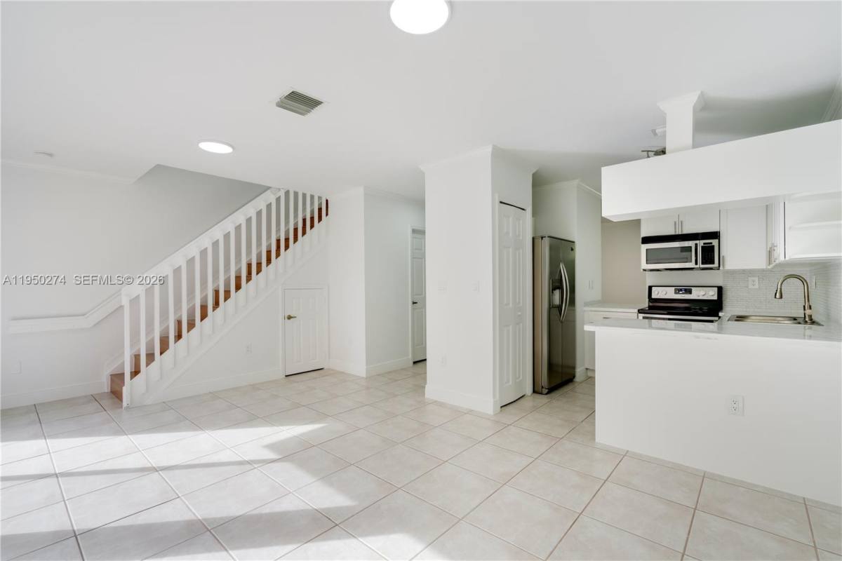 Townhouse for rent at 9481 SW 78th Ave, Miami, FL 33156