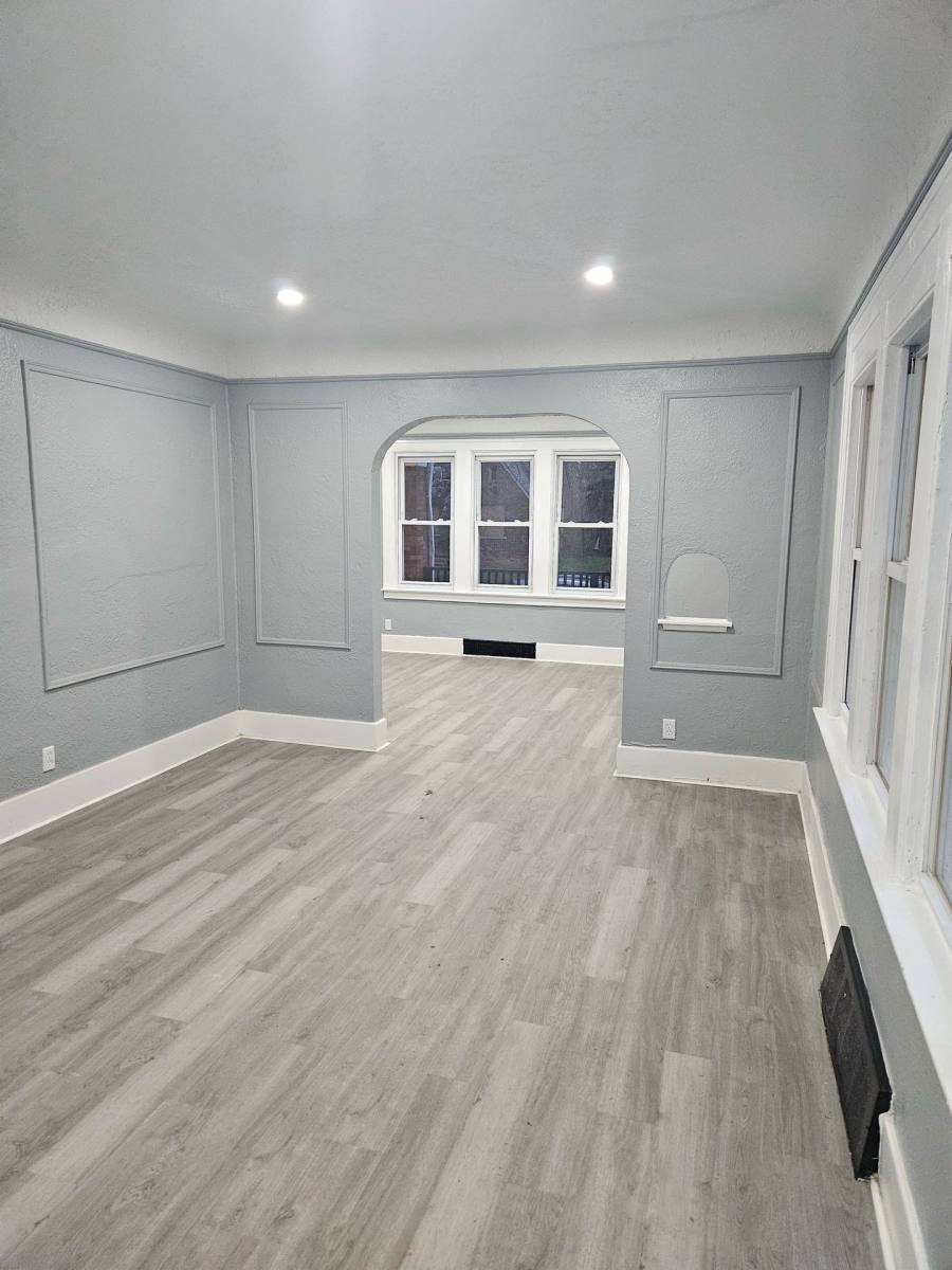 Townhouse for rent at 5211 Lakeview, Detroit, MI 48213