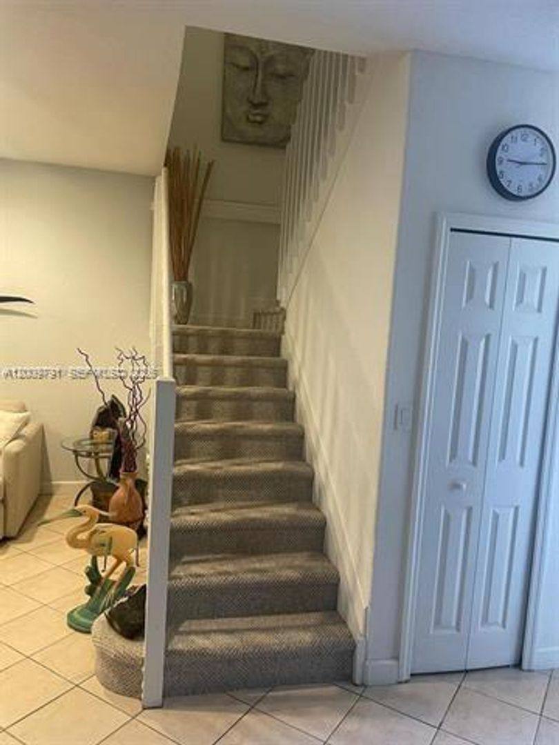 Townhouse for rent at 11425 NW 76th Terrace Th, Miami, FL 33178