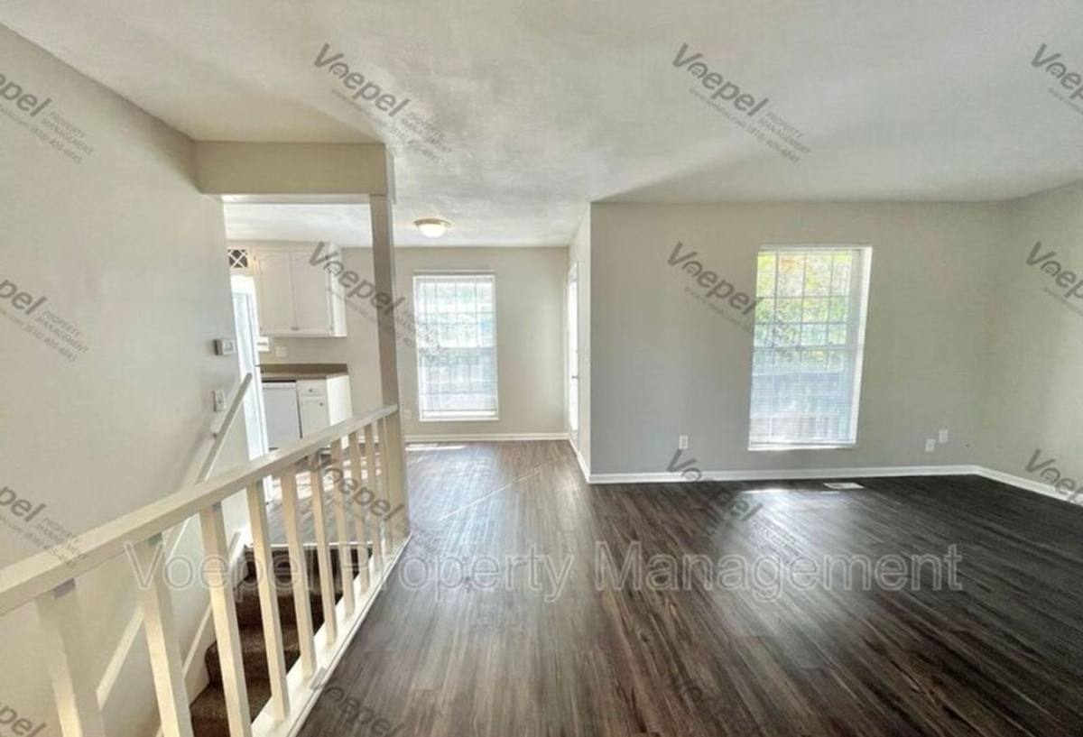 Apartment for rent at 10109 - 10115 E, Kansas City, MO 64133