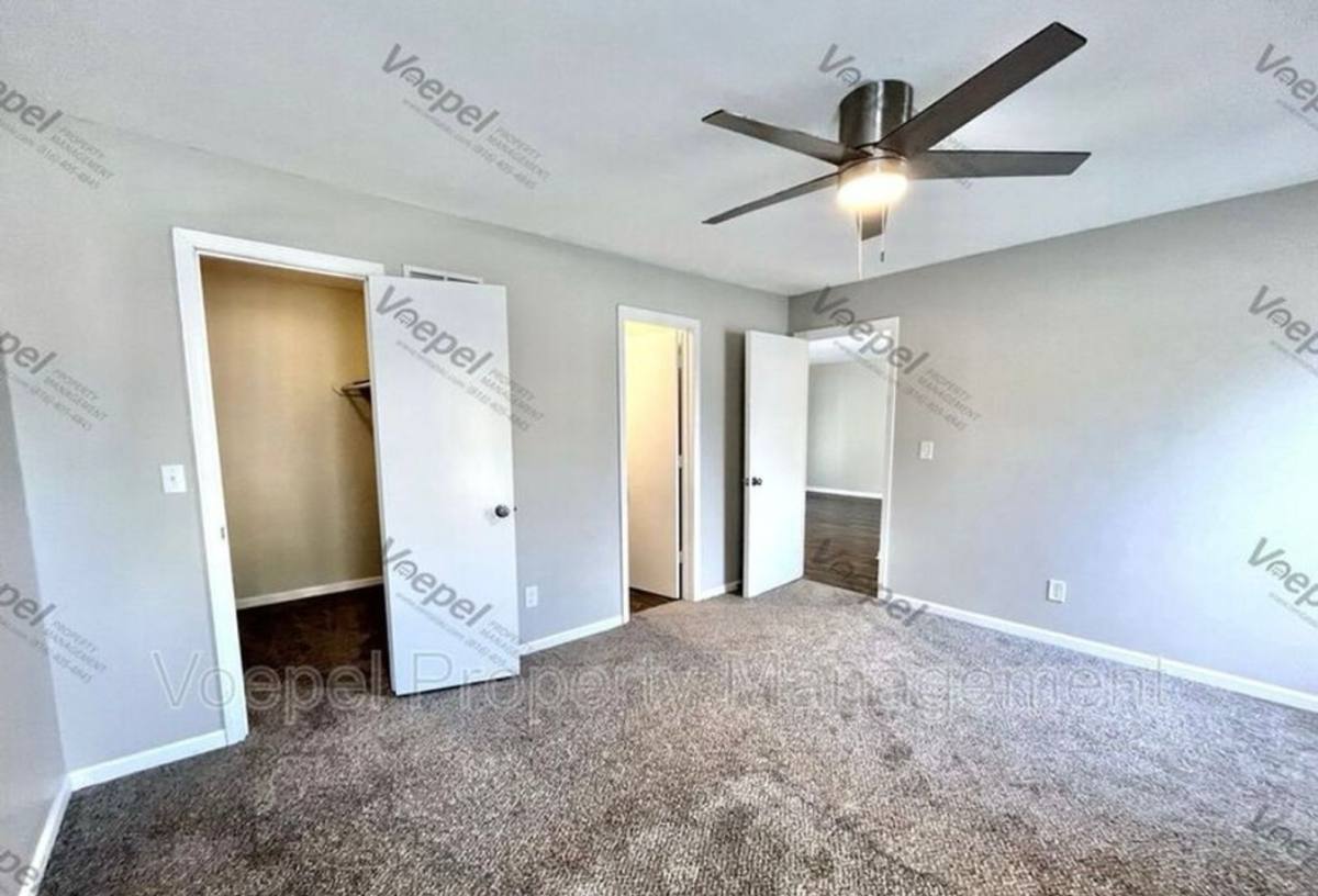 Apartment for rent at 10109 - 10115 E, Kansas City, MO 64133