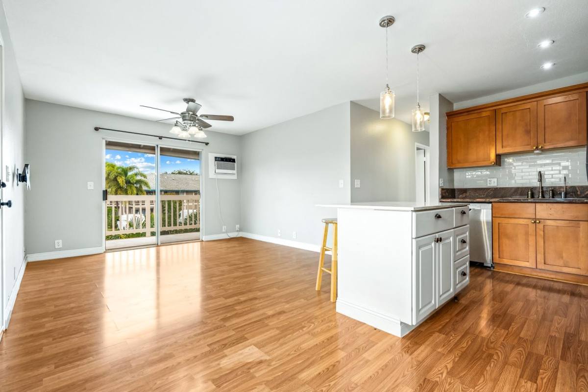 Condo for rent at 480 Kenolio Rd 11-206, Kihei, HI 96753