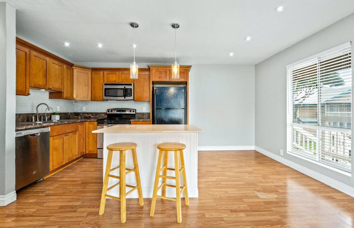 Condo for rent at 480 Kenolio Rd 11-206, Kihei, HI 96753