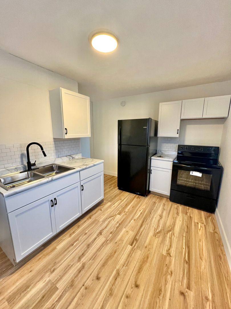 House for rent at 4737 Pinecrest Dr, Fort Wayne, IN 46809