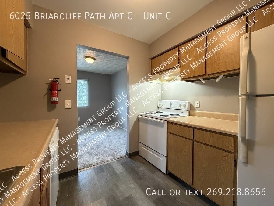 Apartment for rent at 6025 Briarcliff Path #C, Kalamazoo, MI 49009