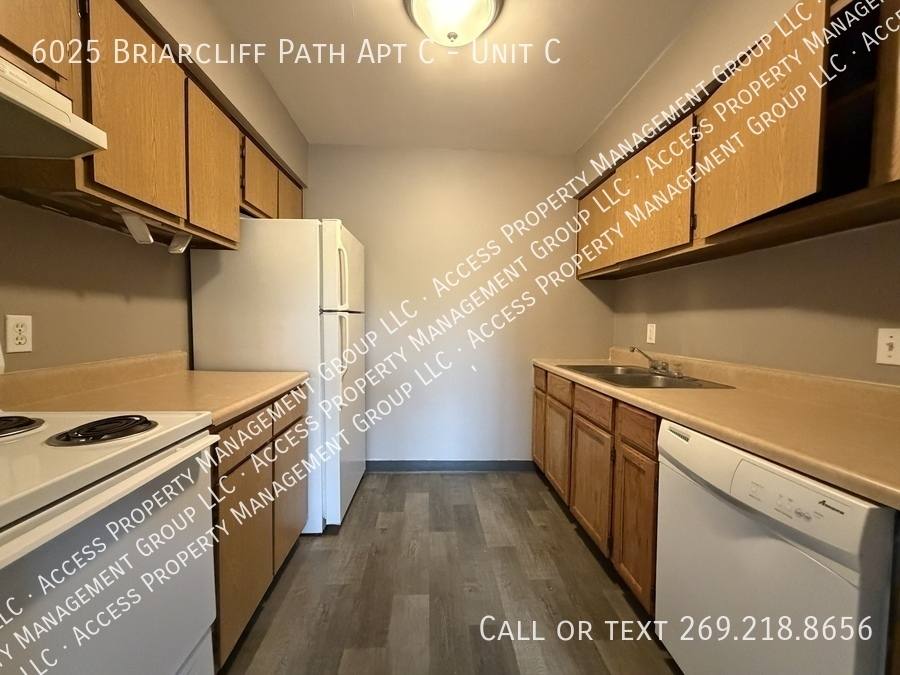 Apartment for rent at 6025 Briarcliff Path #C, Kalamazoo, MI 49009