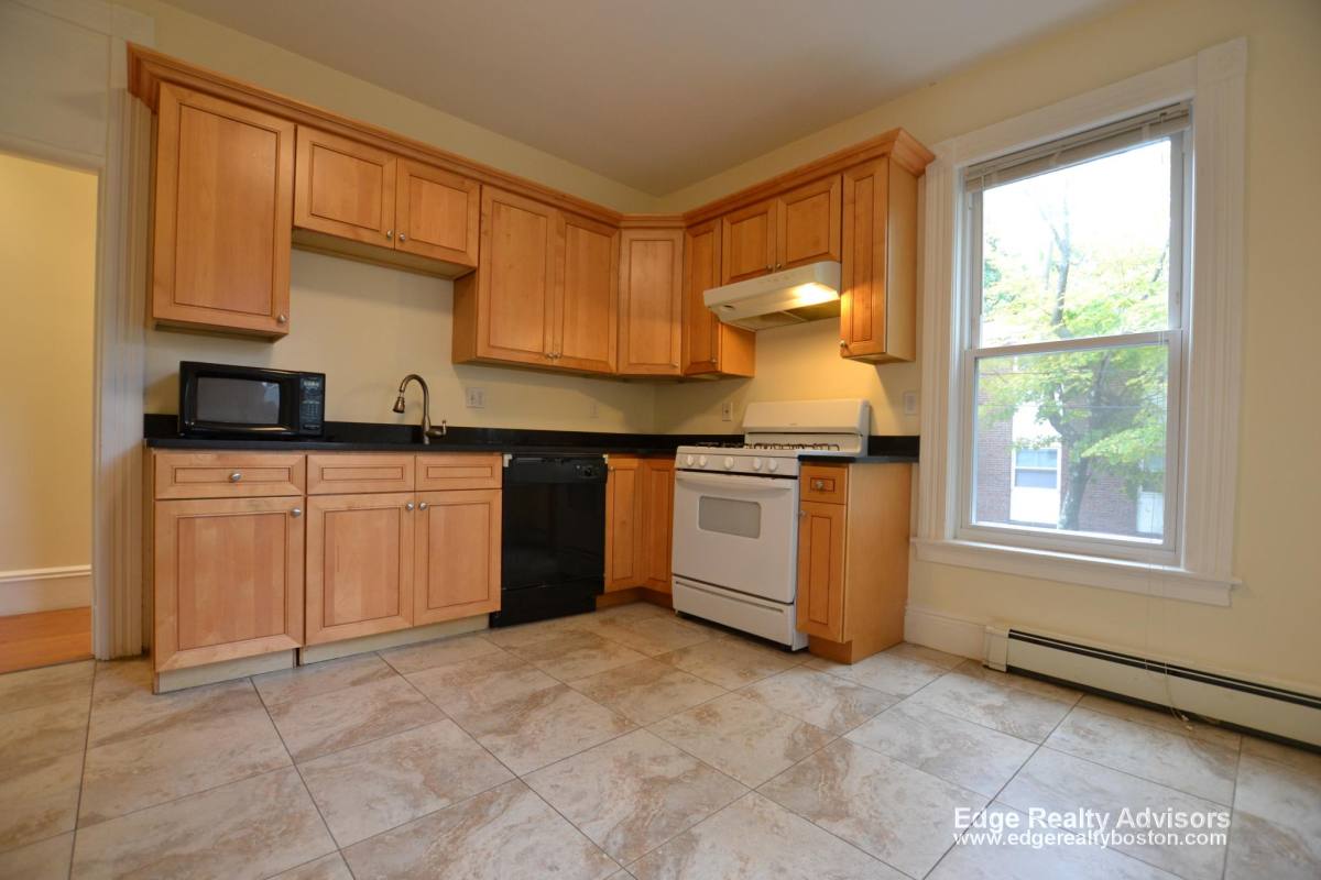 House for rent at 8 Sparhawk St #2, Brighton, MA 02135