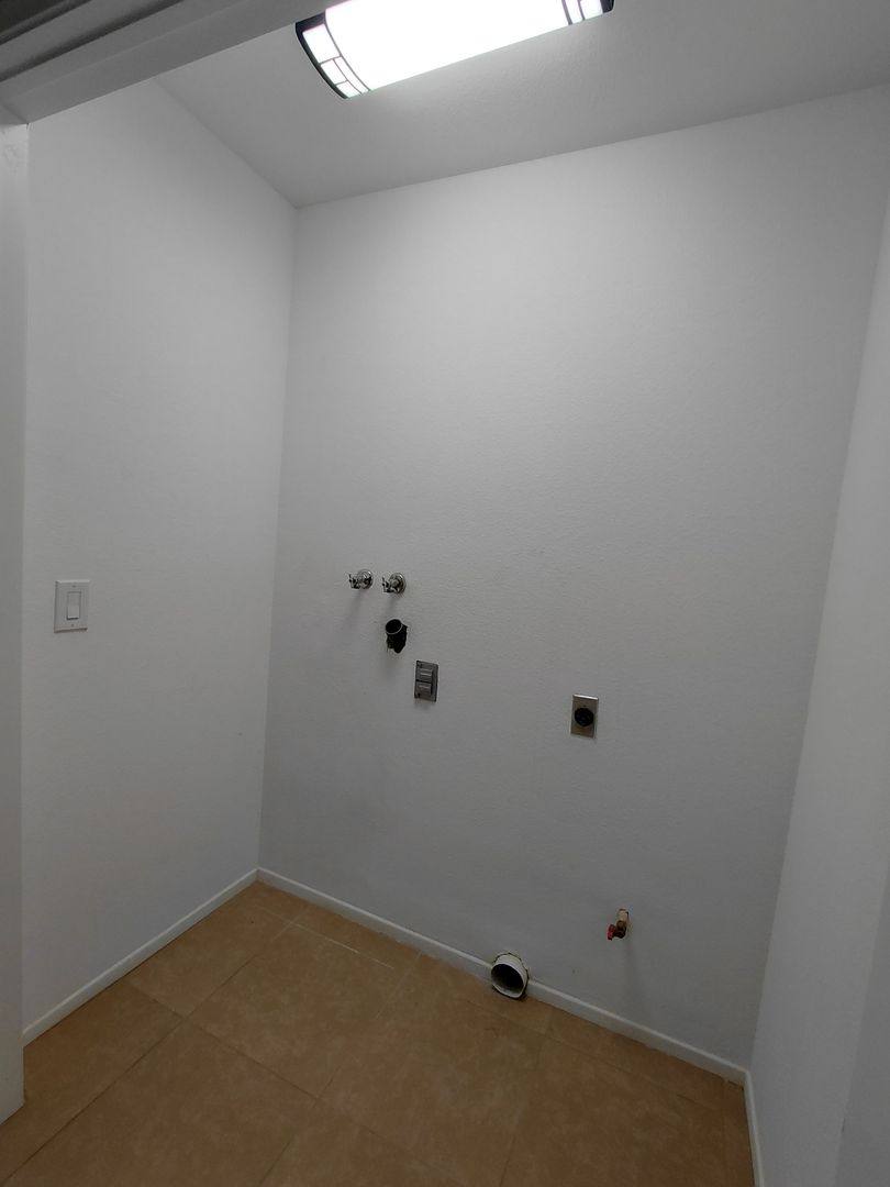Condo for rent at 1100 Rodeo Dr, Imperial, CA 92251