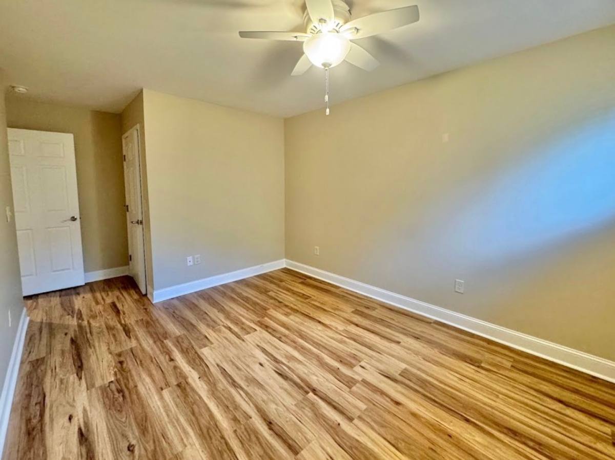 106 S Anderson St #B102, Morganton, NC 28655 - Apartment for Rent - Image 4
